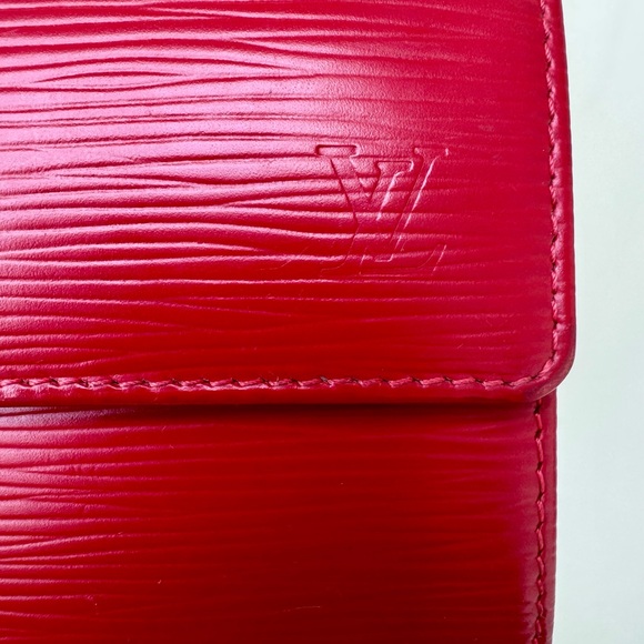 NEW LOUIS VUITTON RED EPI LEATHER CROSSBODY CLUTCH WALLET - Picture 3 of 5